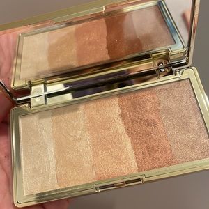 Touch in SOL MakeUp Palette
